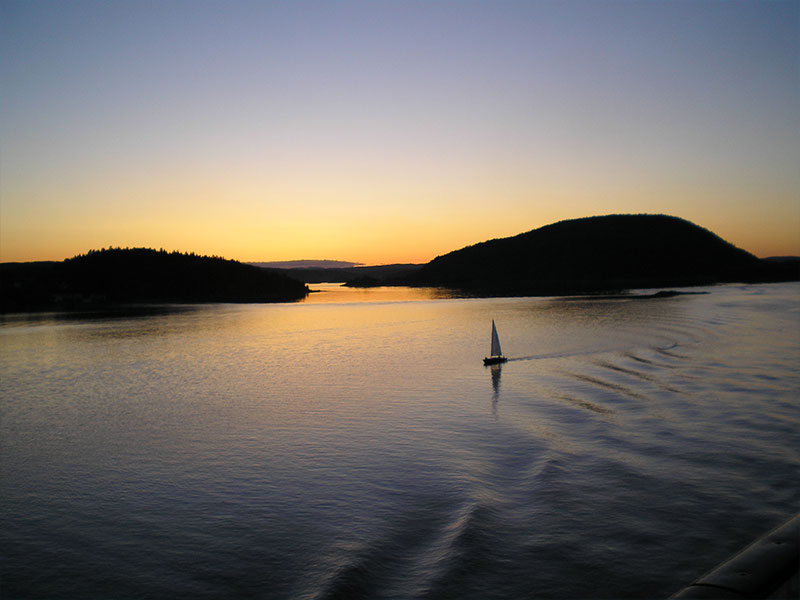 Fischerei, Angeln in Norwegen, Berge, Boot, Schiffchen, Sonnenuntergang